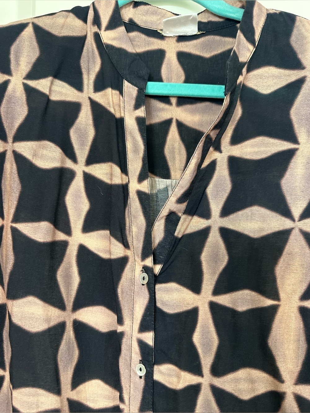 Abstract Geometric Button-Up Blouse in Tan/Brown & Black - Picture 13 of 13